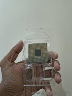 SELLING THIS AMD RYZEN 3 3200G CPU... FULLY WORKING CONDITION (Price Negotiable only for serious buyers)