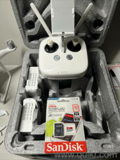 original DJI Phan Tom 4 Pro V2.0 Drone Quadcopter . 3 Batteries. Men Card. Micro Usb. Case