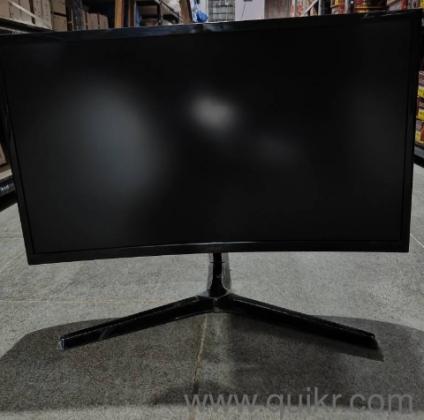 Samsung essential monitor 24" curved screen