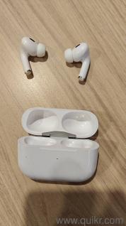 Apple AirPods 4 unused