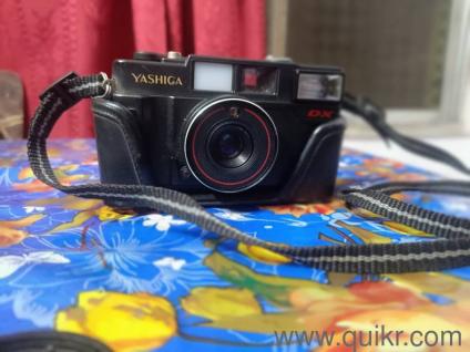 Yashica Camera MF2 Super vintage camera with cover 