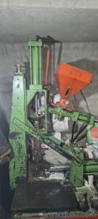 molding machine 