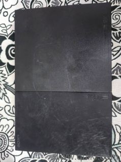 Playstation 2 in a very good condition work perfectly 8+ games in a pendrive with 8mb memory card