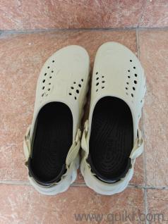 crocs echo clogs 