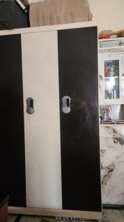 Want to sell 3 door almirah 