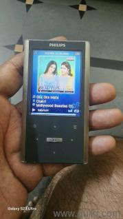 Philips GoGear Ariaz 4GB MP3 MP4 Player - New Battery - Perfect Working - Video + FM