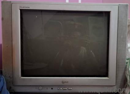 Title: LG Flatron CRT TV  Fully Working  Good Condition